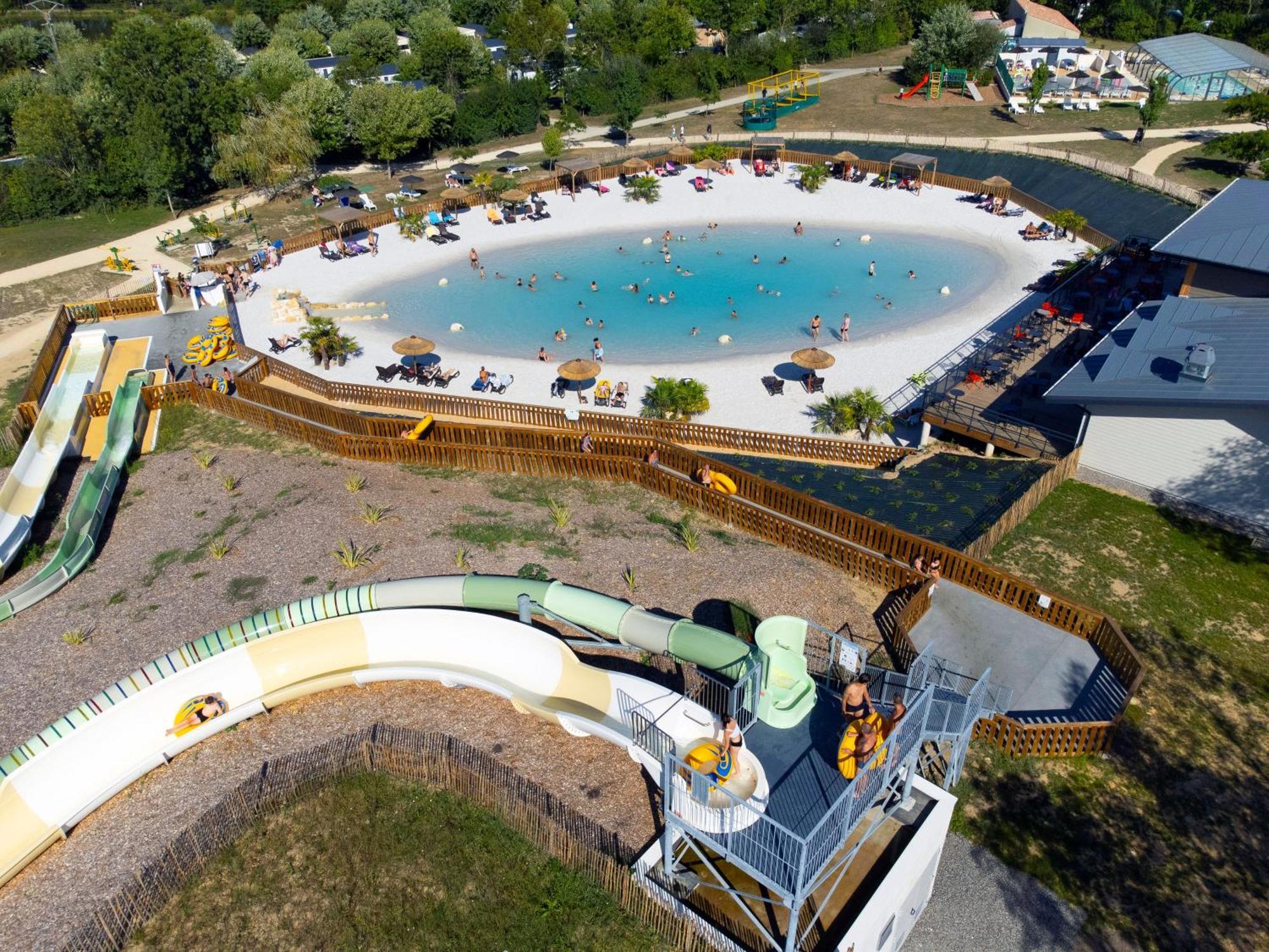Camping Aubigny-Les Clouzeaux Aubigny  Exterior foto